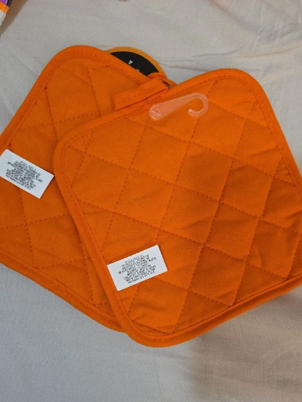 Halloween Kitchen Set 5 Pc NWT Oven Mitt Pot Holders Towels Black Neon